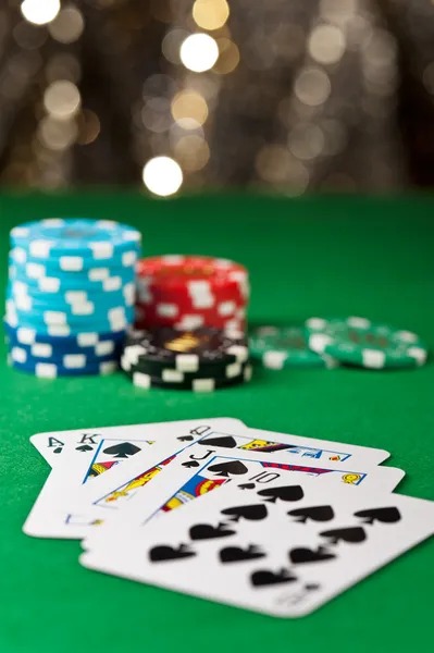Baccarat card values and hand totals
